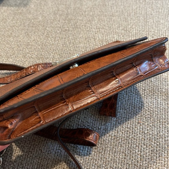 Jessica Simpson gator print shoulder bag - Picture 12 of 12